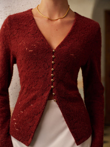 Clara | V-Ausschnitt Spitzenbluse mit Schlitz