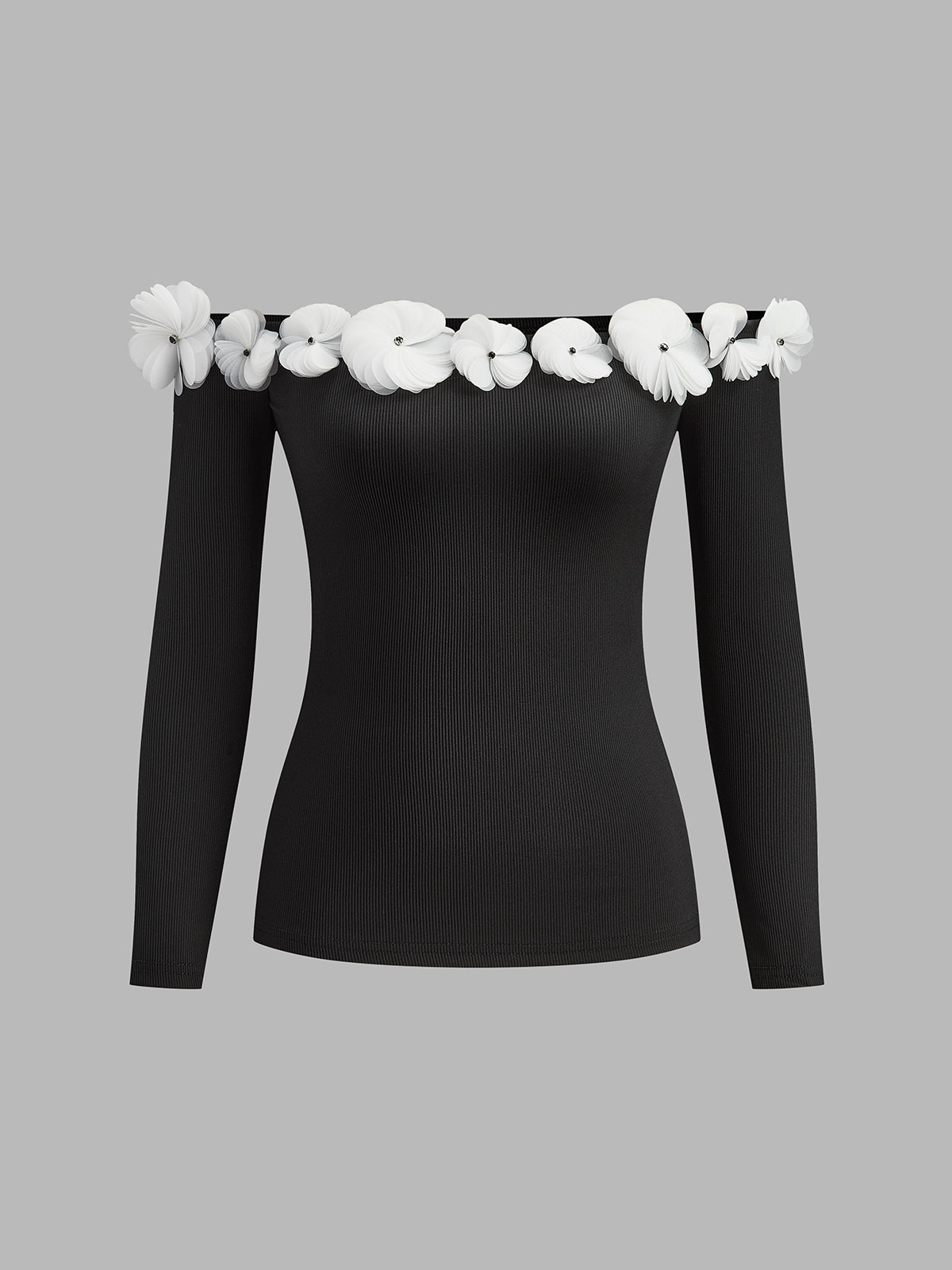 Clara | Romantisches Off-Shoulder T-Shirt mit Blumenmuster