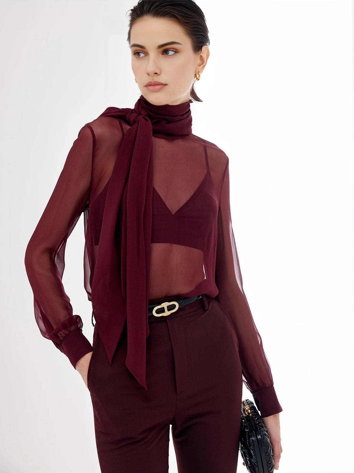 Clara | Transparente Chiffon-Bluse mit Schleife