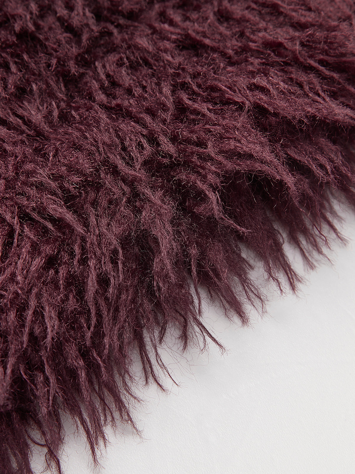 Lavia | Dein eleganter Kurz-Mantel im Faux-Fur-Look
