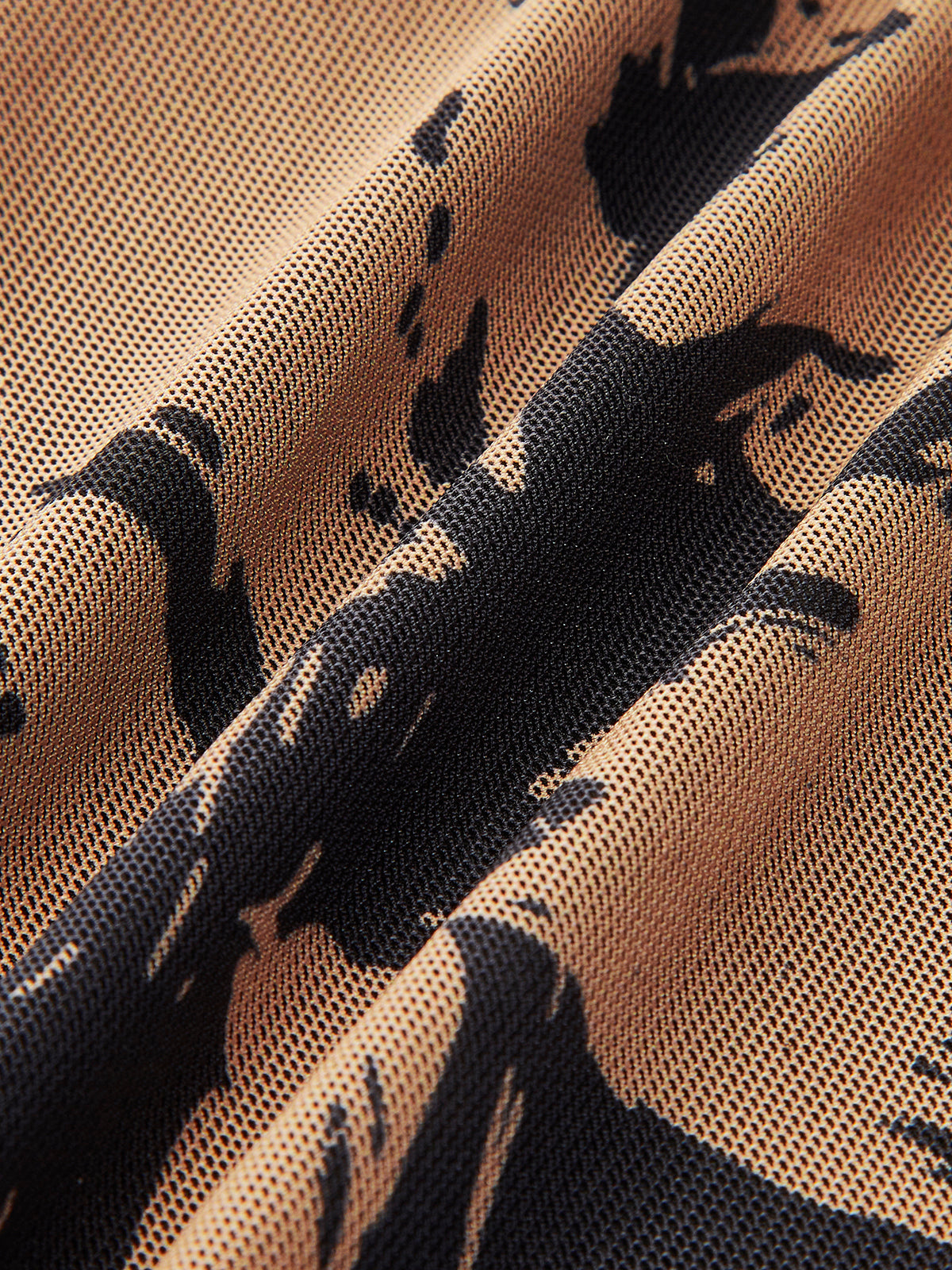 Boheme | Elegantes Blumenkleid mit Rollkragen