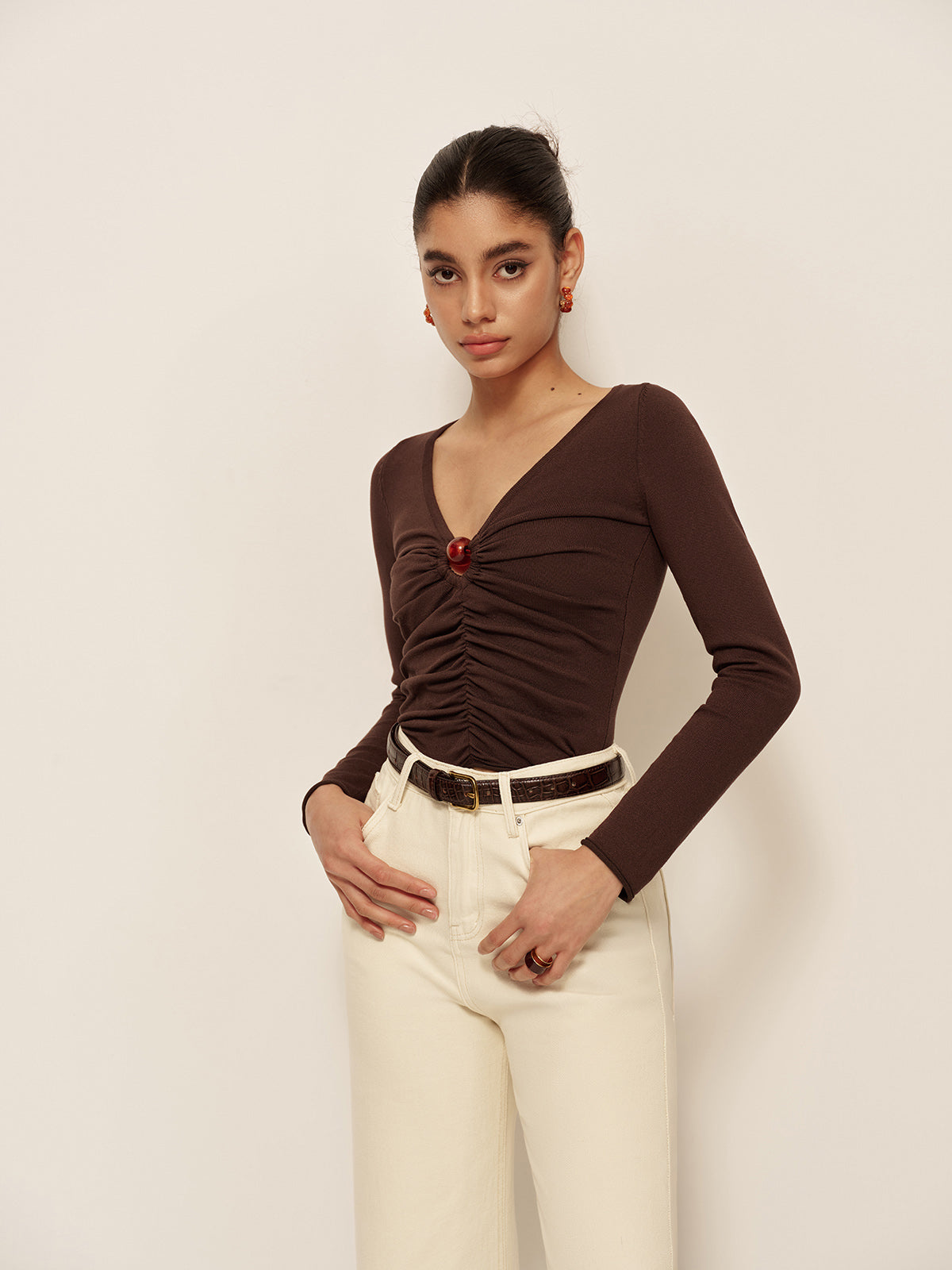 Leonie | V-Ausschnitt Plissiertes Slim Strickoberteil
