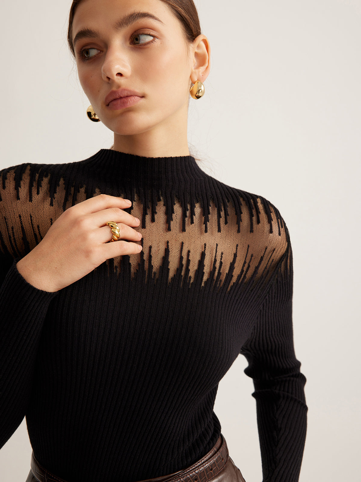 Clara | Elegantes Oberteil mit transparenten Einsätzen