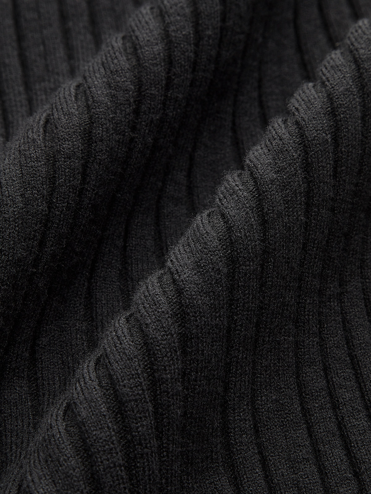 Leonie | Skinny Strickoberteil mit Hakenfront