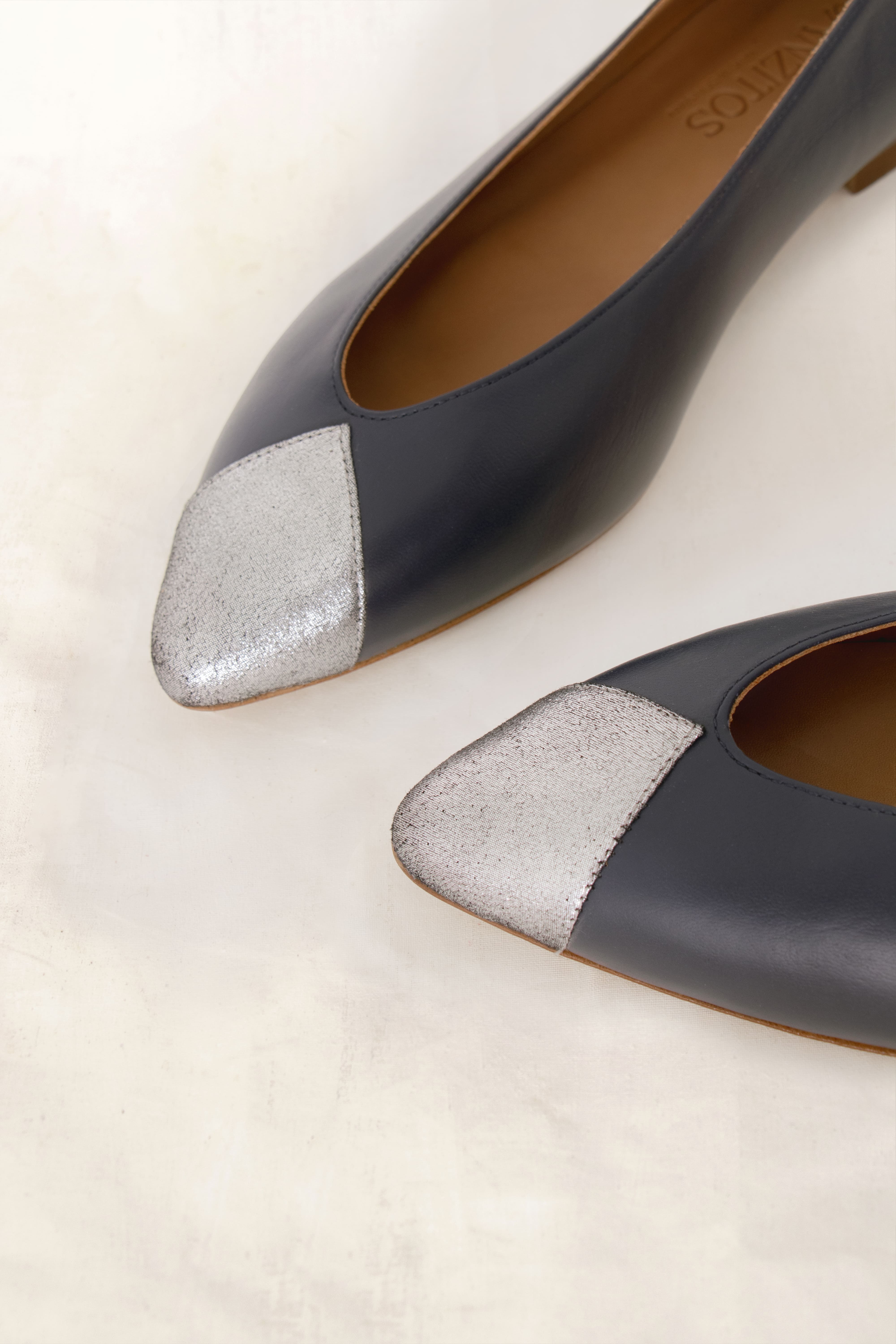 Noel | Elvira Meeresleder