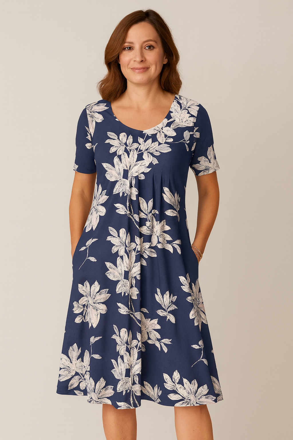 Caroline | Stilvolles und lässiges Blumenkleid mit Taschen