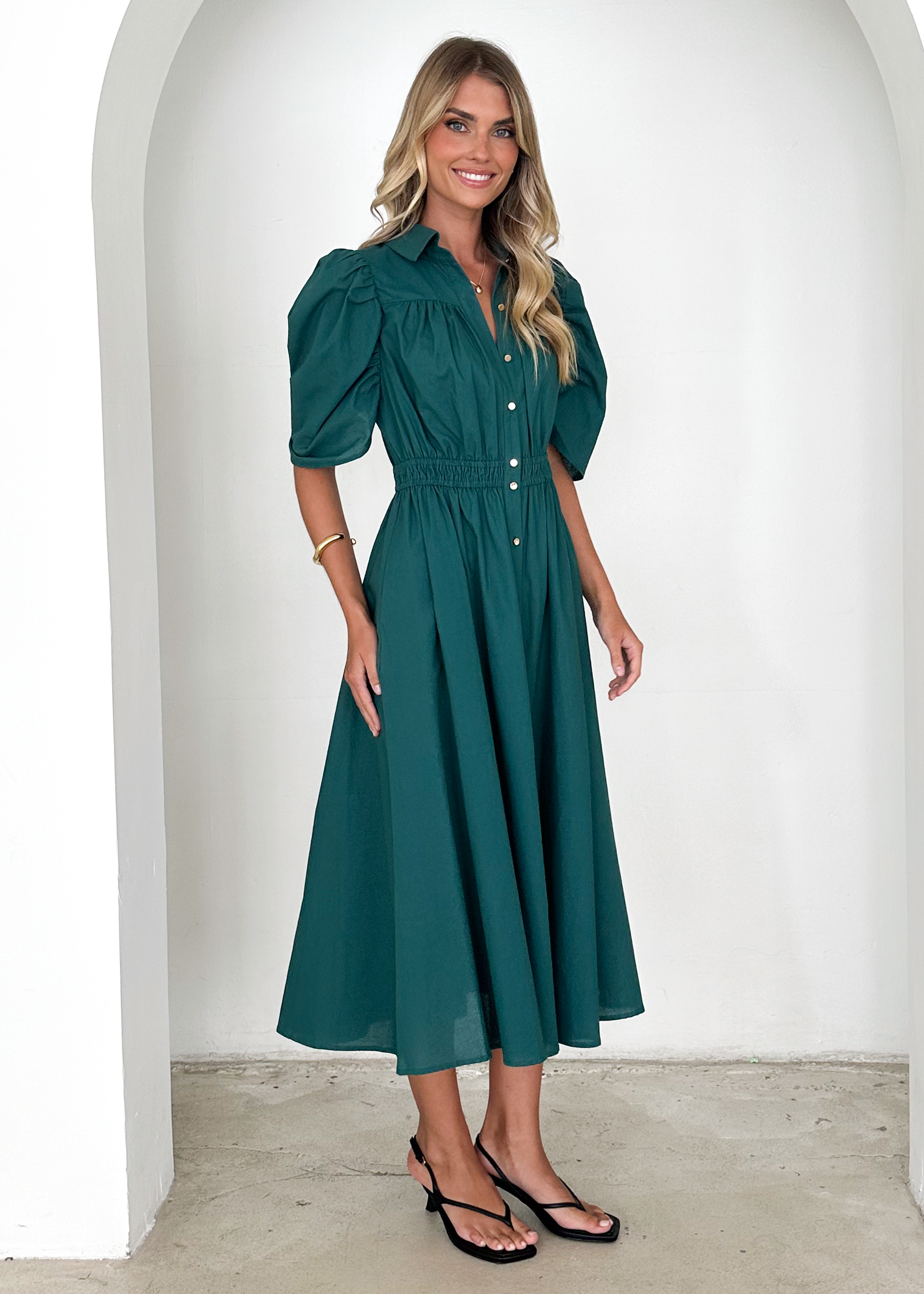 Ariana | Klassisches Midikleid mit Kragen