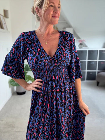 Ares | Faltenkleid mit Leopardenmuster