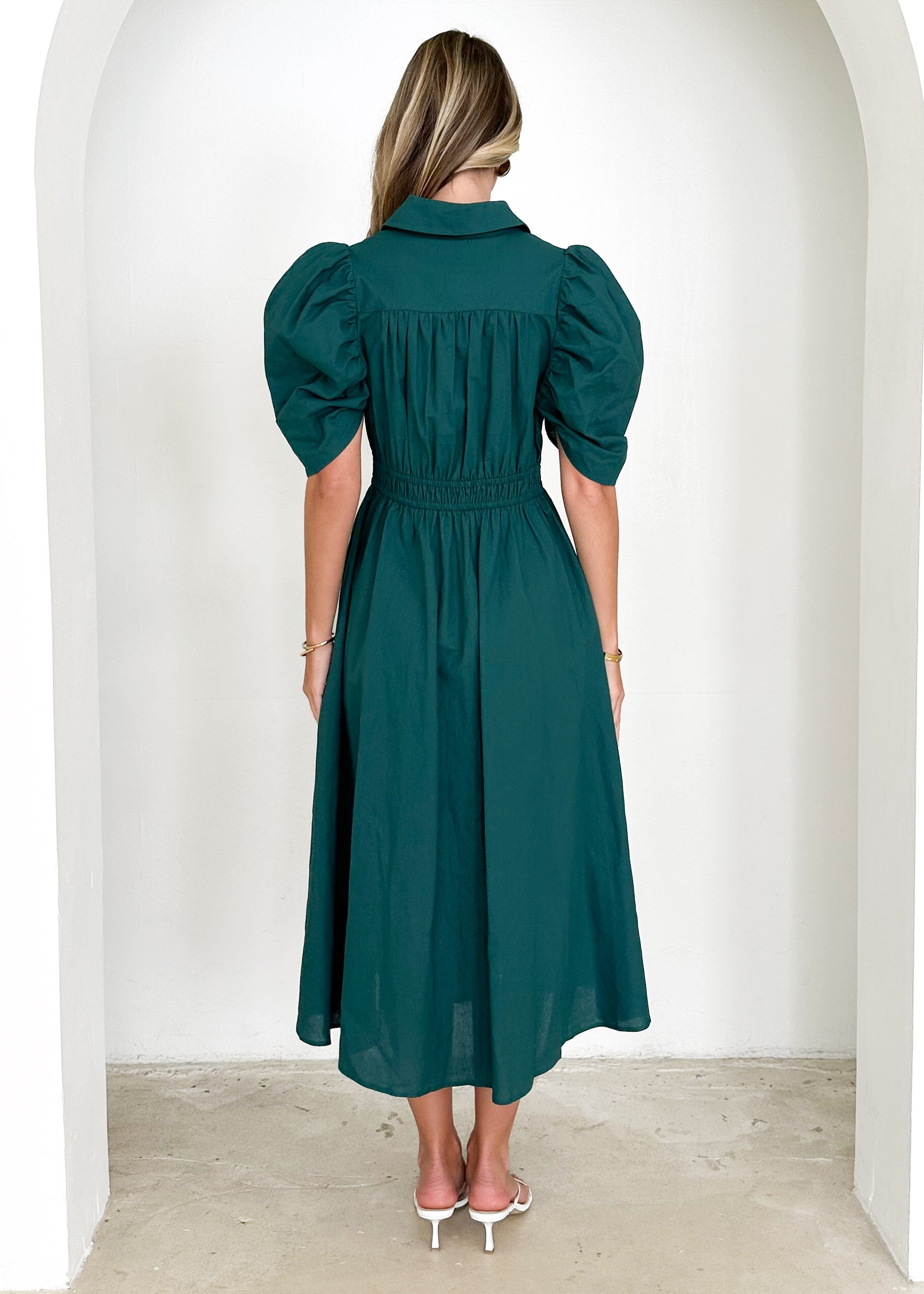 Ariana | Klassisches Midikleid mit Kragen