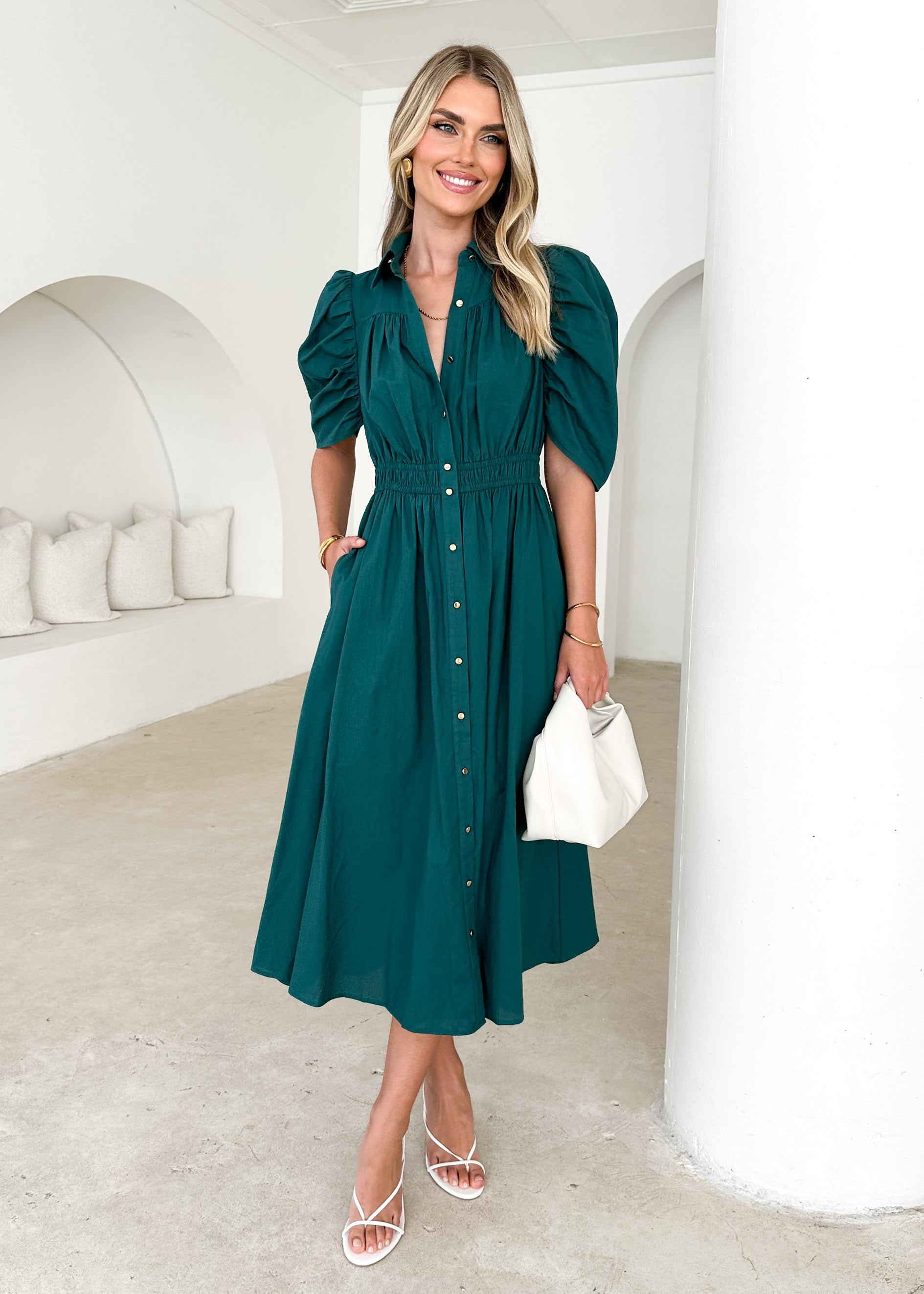 Ariana | Klassisches Midikleid mit Kragen