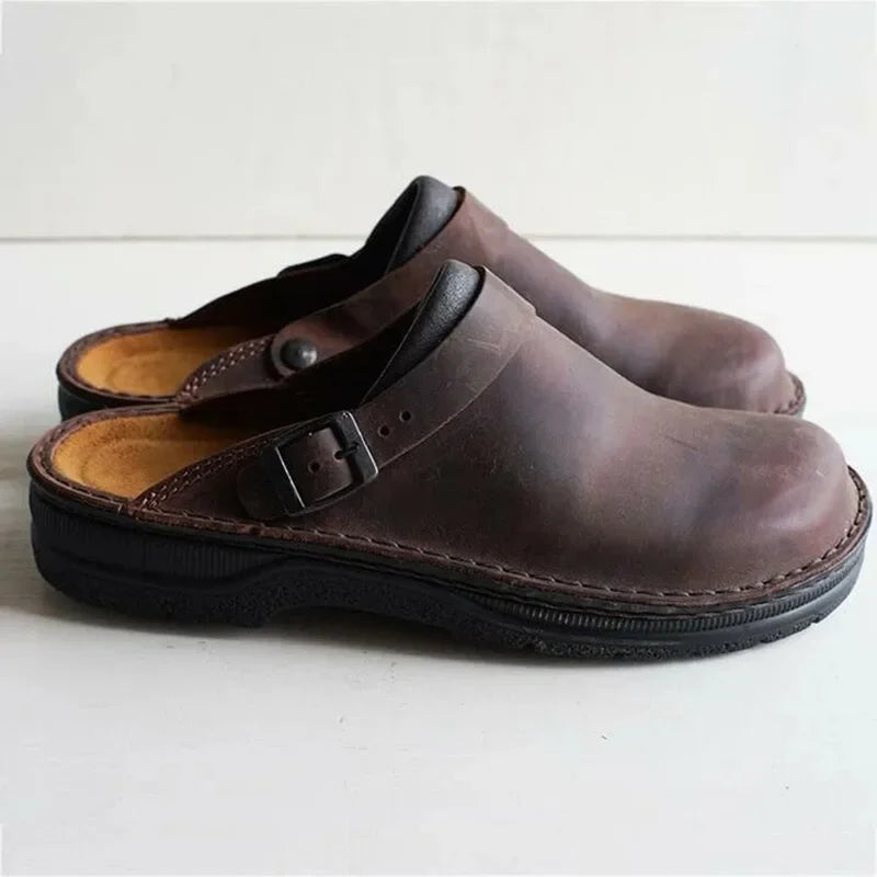 Jakob | Lederclogs mit verstellbarem Riemen