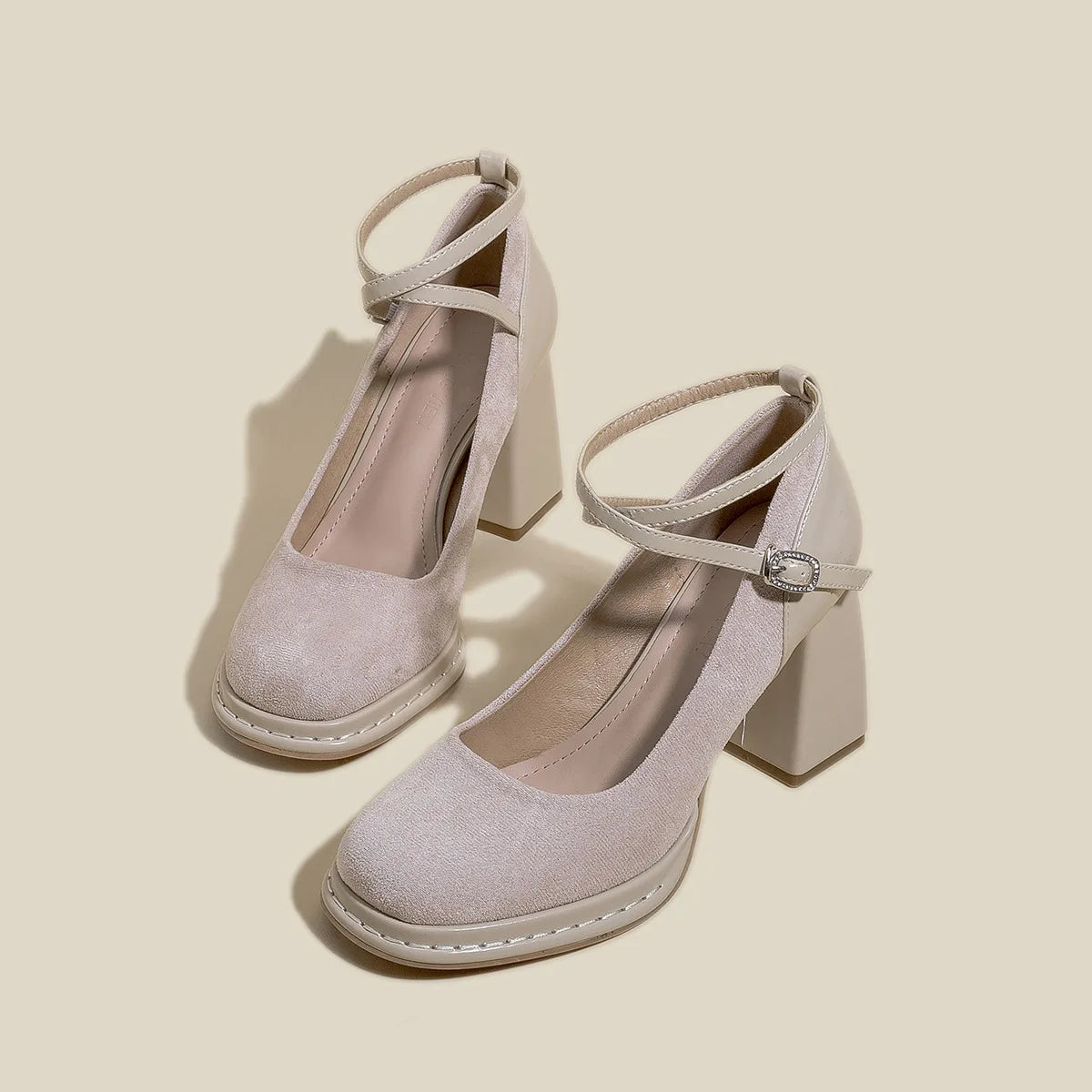 Lunala | Elegante Wildlederpumps mit Blockabsatz