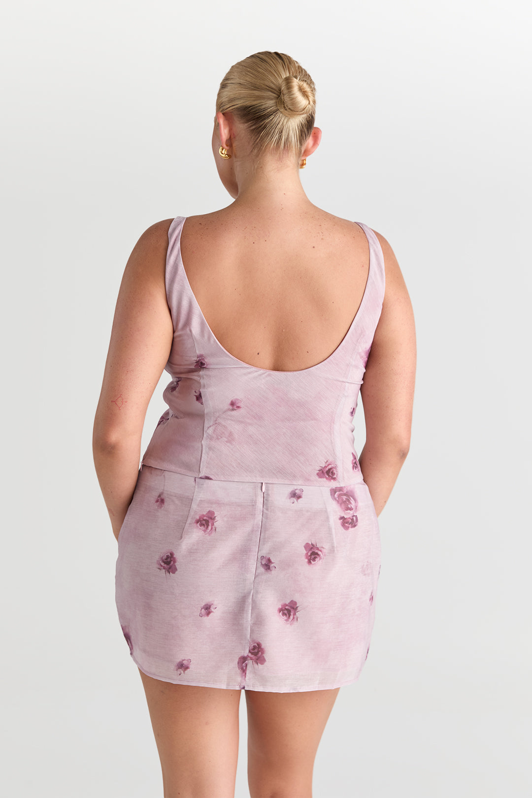 Bella | Top – Femininer Charme mit Blumendruck!