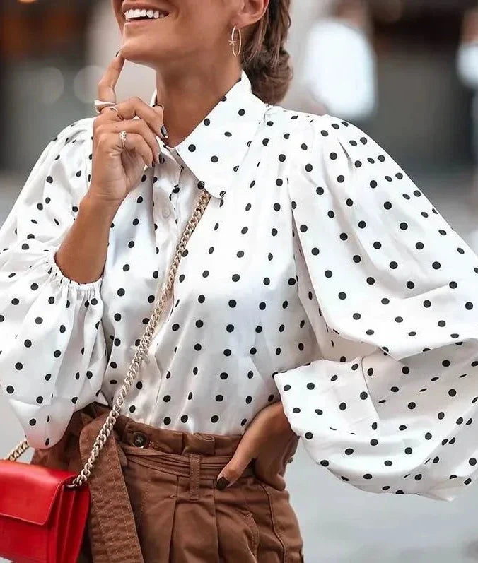 ALINA | Elegante Polka-Dot Bluse – Der perfekte Mix aus Stil und Komfort!