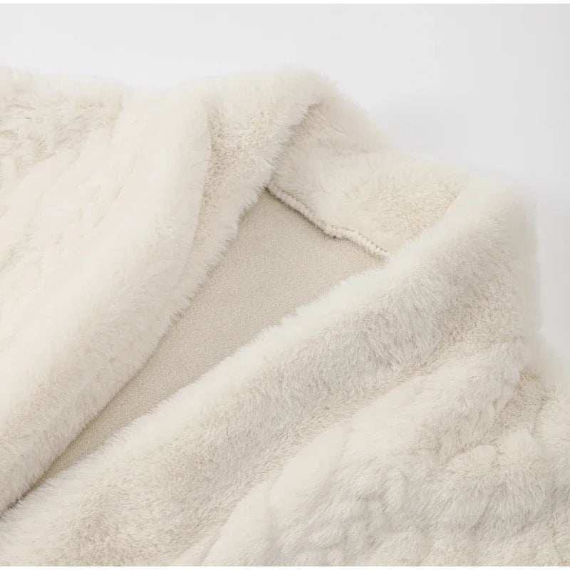 EVA | Luxuriöser Eco-Faux-Fellmantel