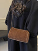 Rubinrote Wildledertasche