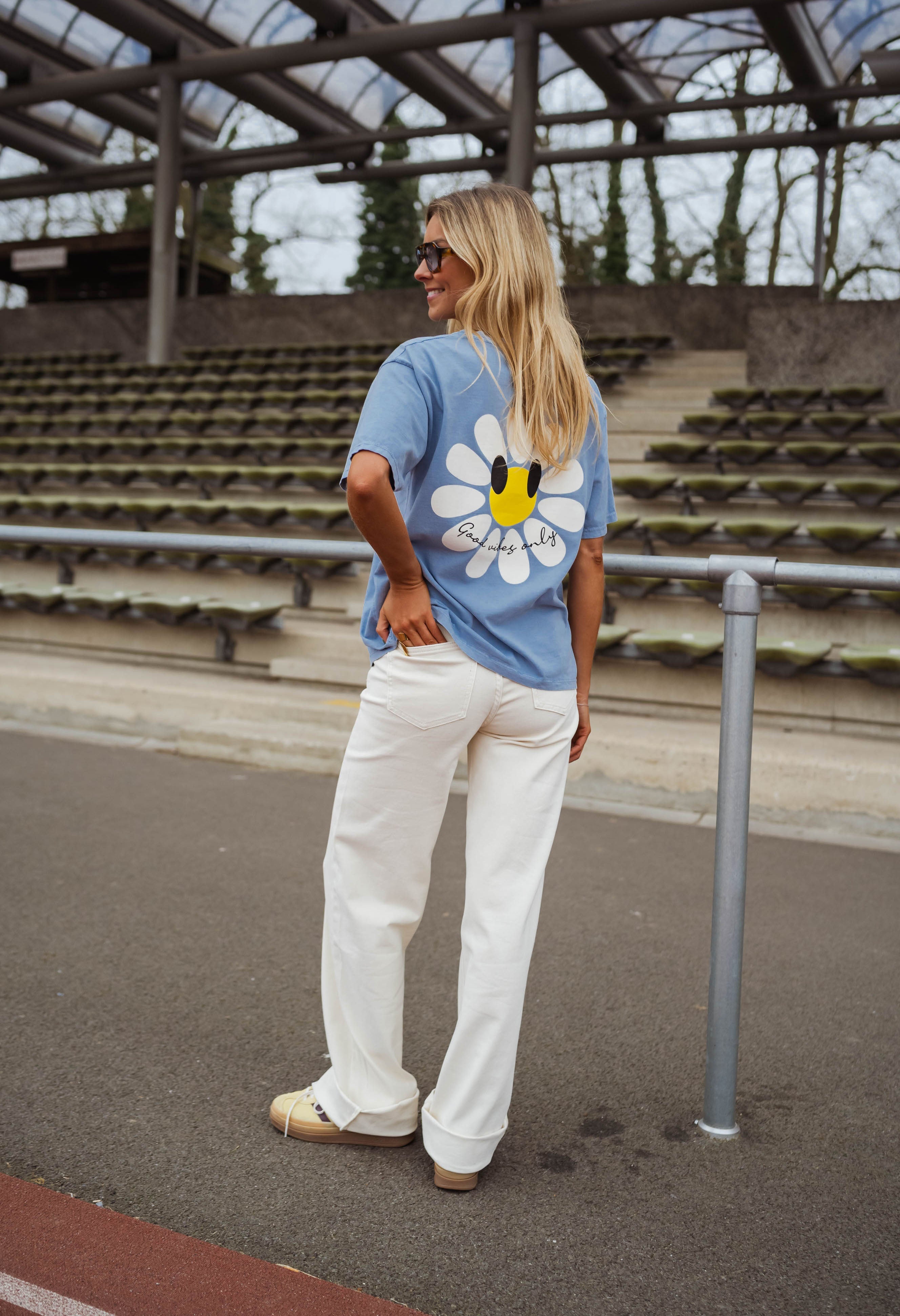 Khloe | T-Shirt Margerite - himmelblau