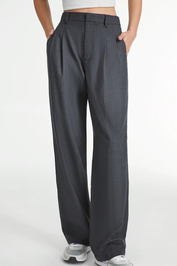 Aeryn | Wide trouser legs