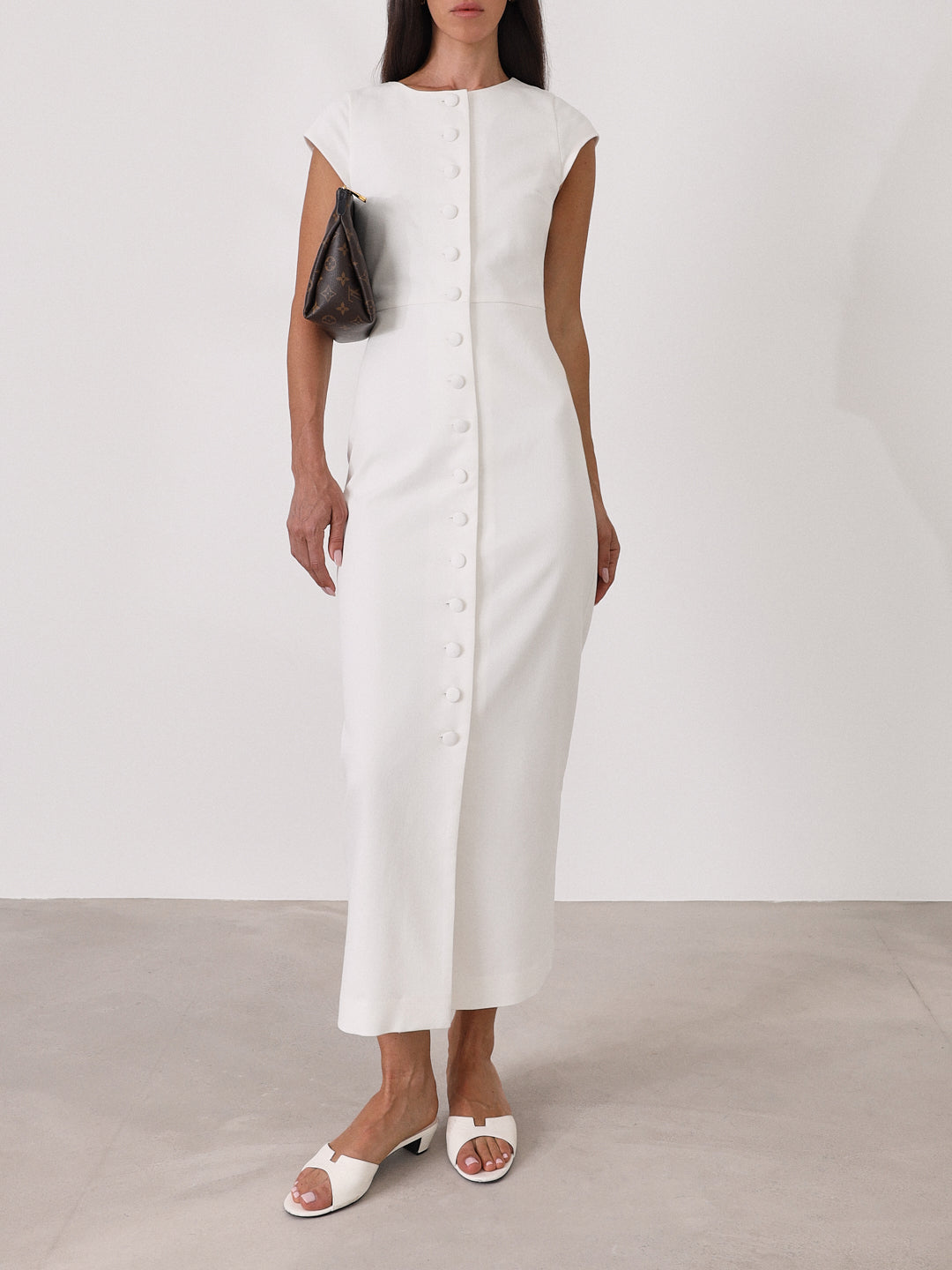 Romana | Zeitloses Midikleid mit Knopfleiste