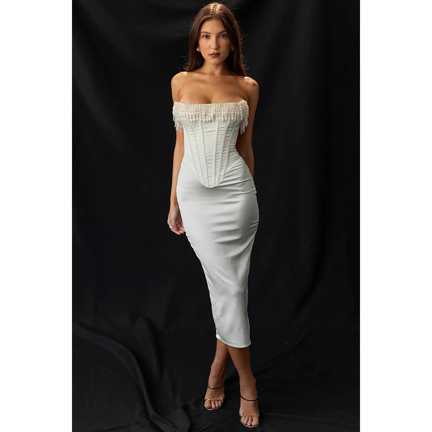 Liya | Kleid mit freiem Schulterdesign
