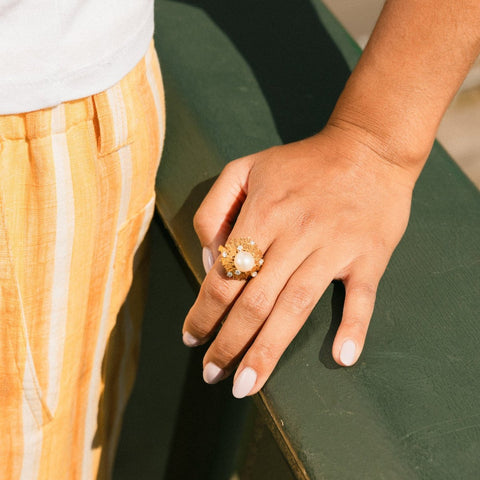 Kaylin | Kuppelring Damen - Elegante Goldringe für Frauen mit Perle und Diamanten