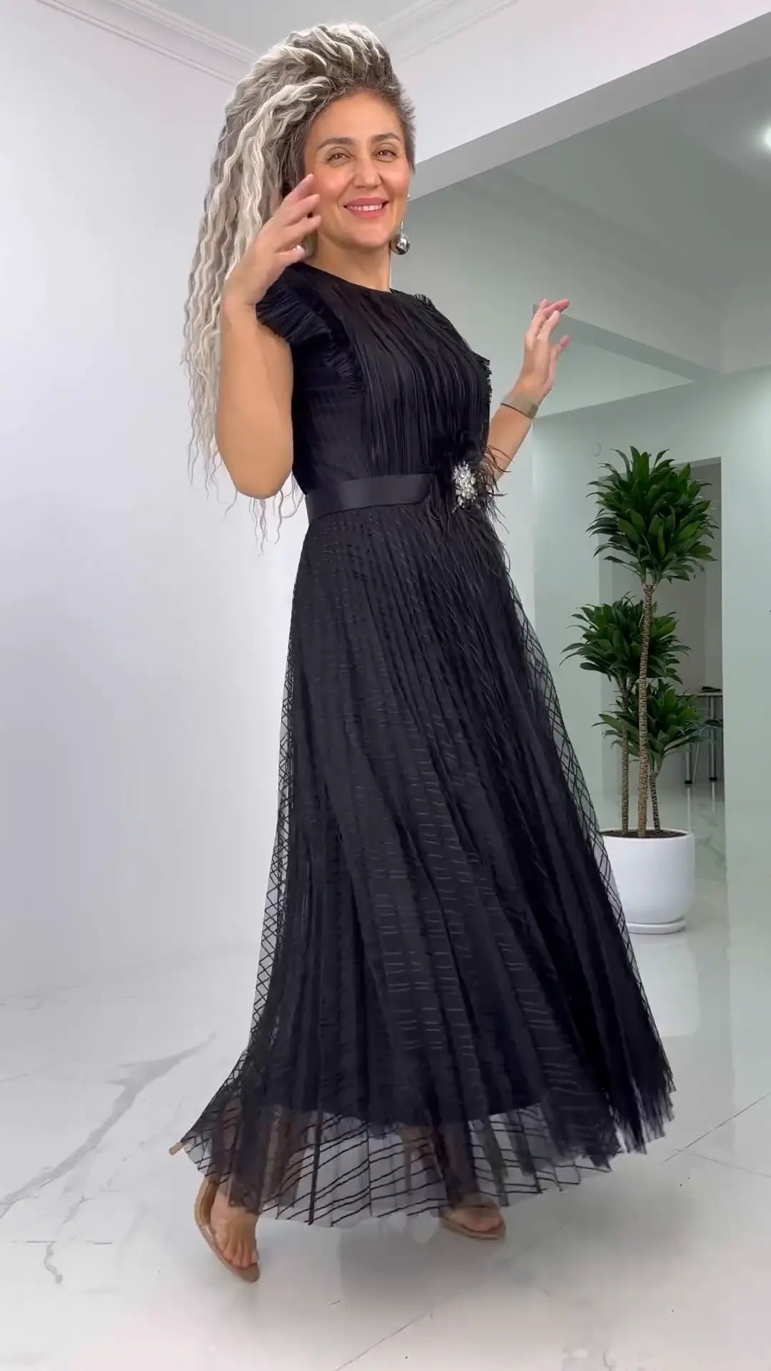 Claire | Chiffonkleid mit figurbetontem Schnitt