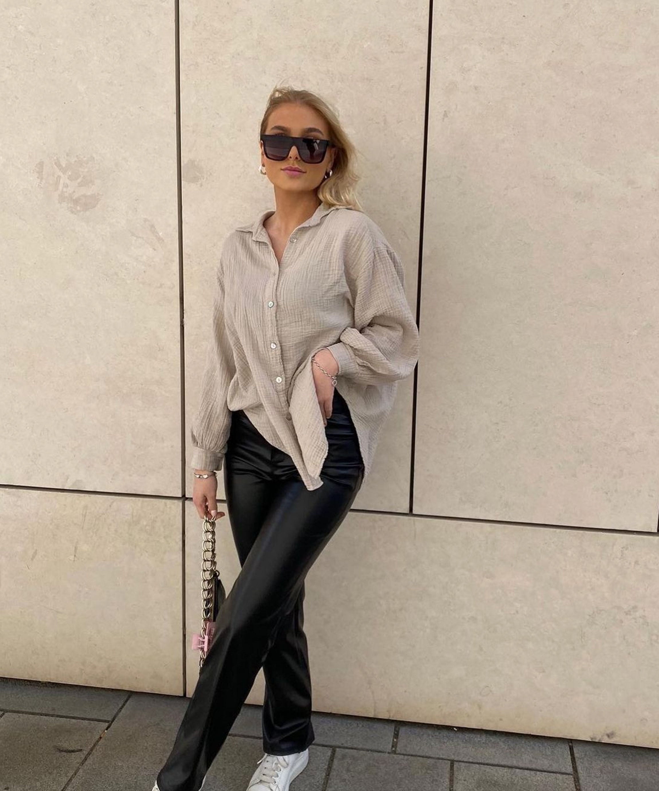 Faye | Übergroße Musselinbluse in Beige