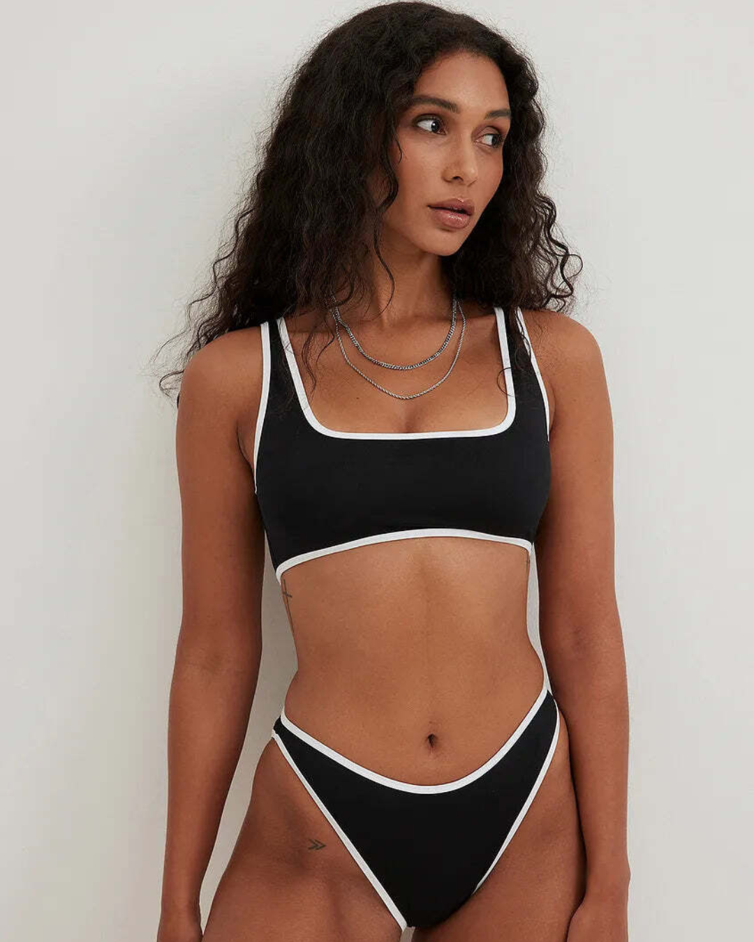 Hochtaillierter Bikini