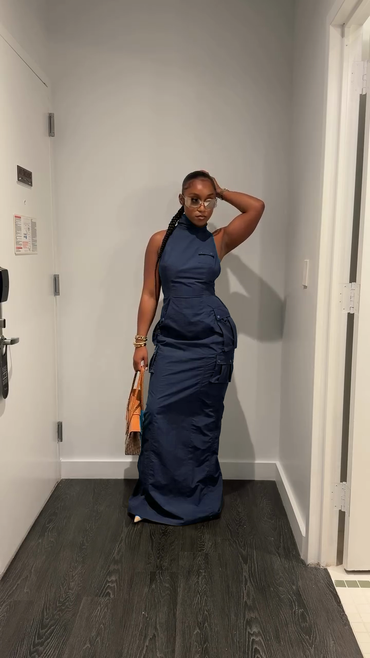 Jordan | Olivgrünes ärmelloses Maxikleid mit hohem Ausschnitt