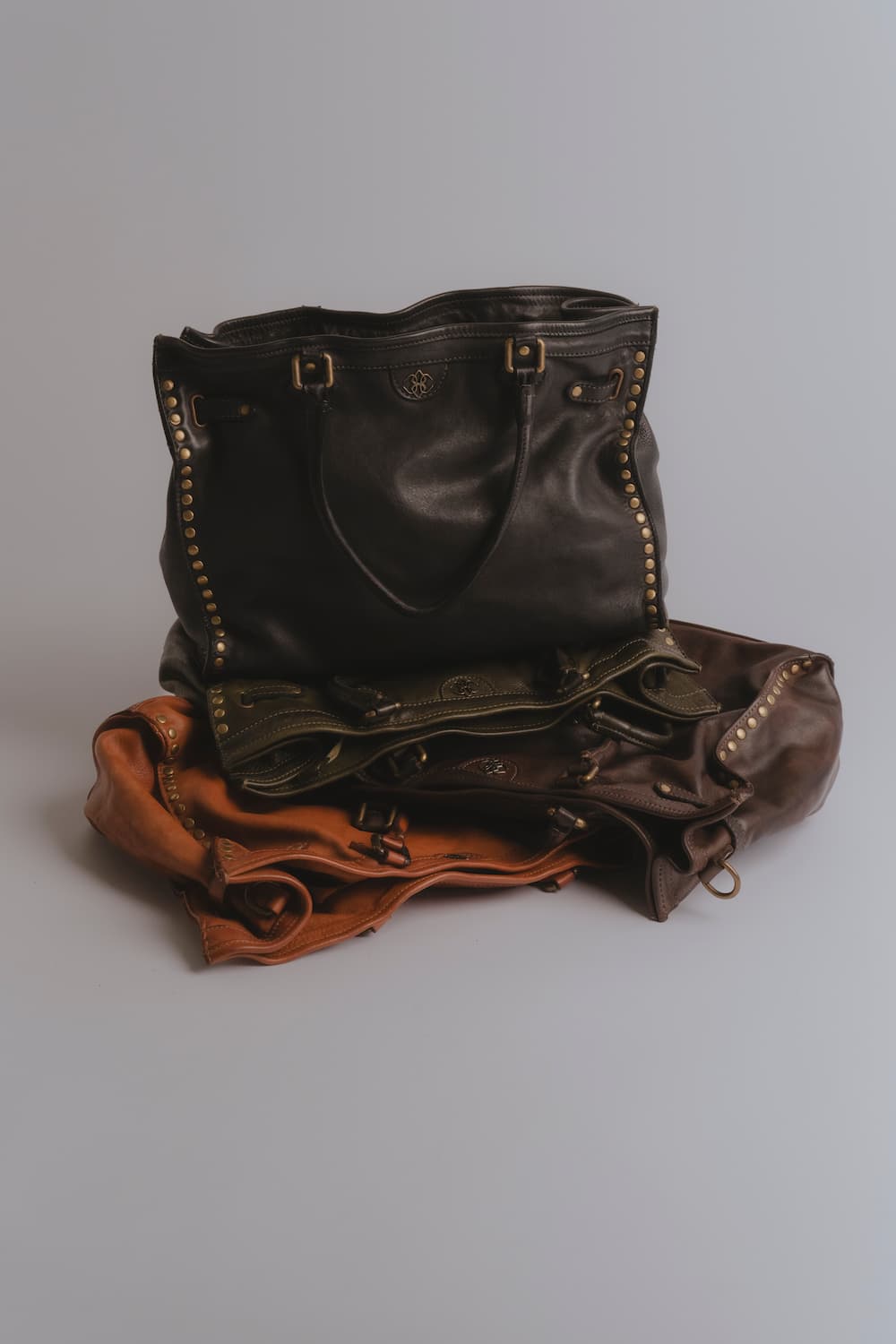 Marie | Elegante Ledertasche für Business Frauen - Modernes Winteroutfit für Frauen