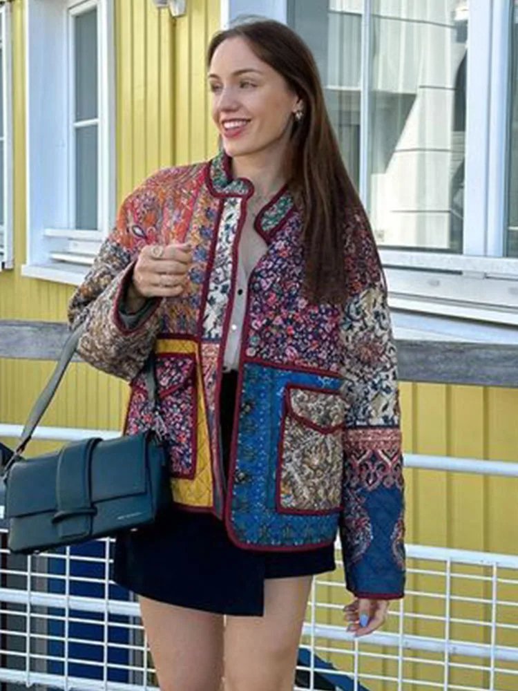 Brianna | Blumenmuster-Mantel mit Patchworktaschen