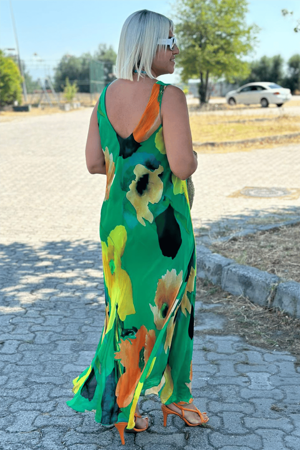 Yuri | Maxi-Chiffonkleid aus Seide mit Blumendruck und U-Ausschnitt