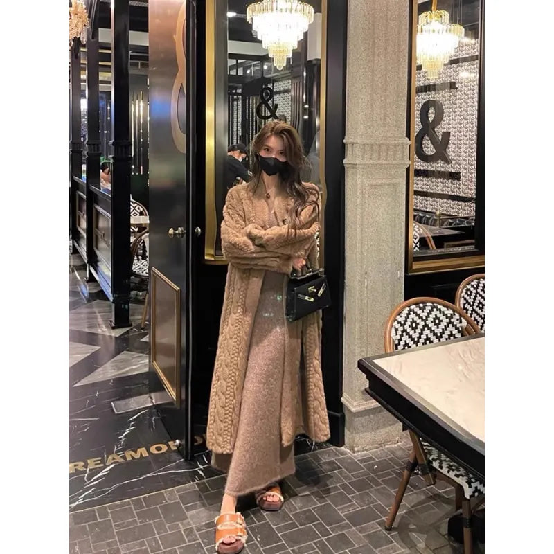 EVA | Luxuriöser Eco-Faux-Fellmantel