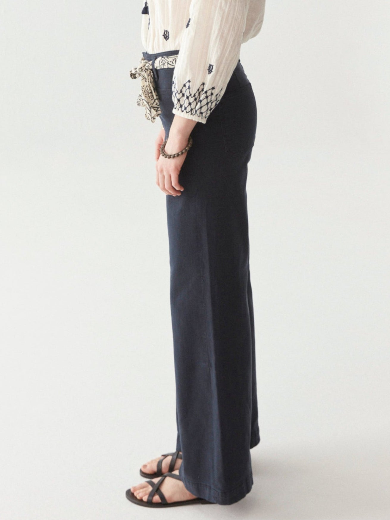 Mohamed | Edna Schlauch - Marineblau