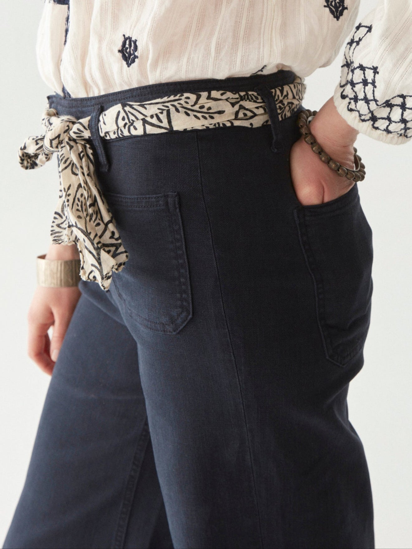 Mohamed | Edna Schlauch - Marineblau