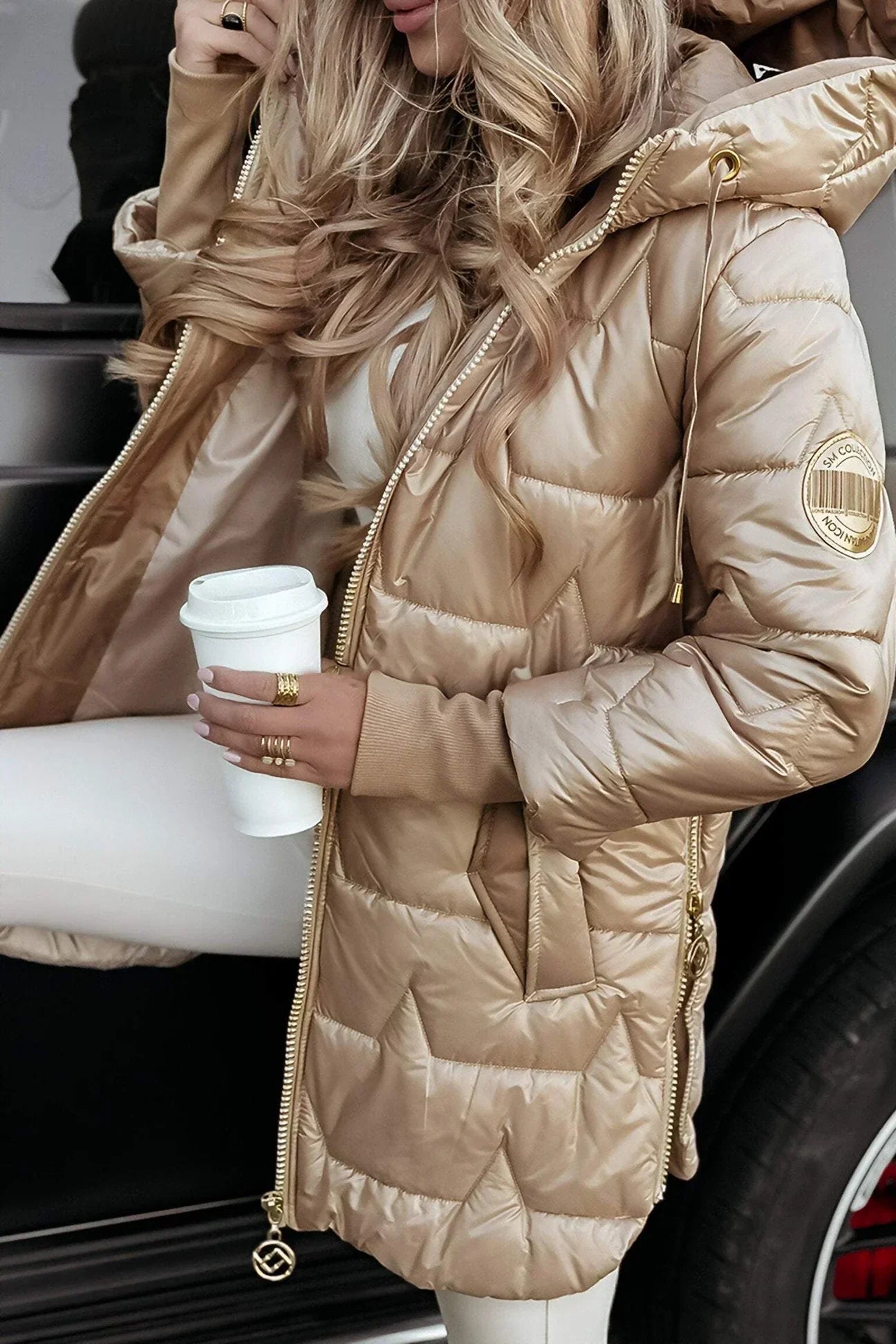 Zaniyah | Eleganter Wintermantel mit Kapuze und Füllung
