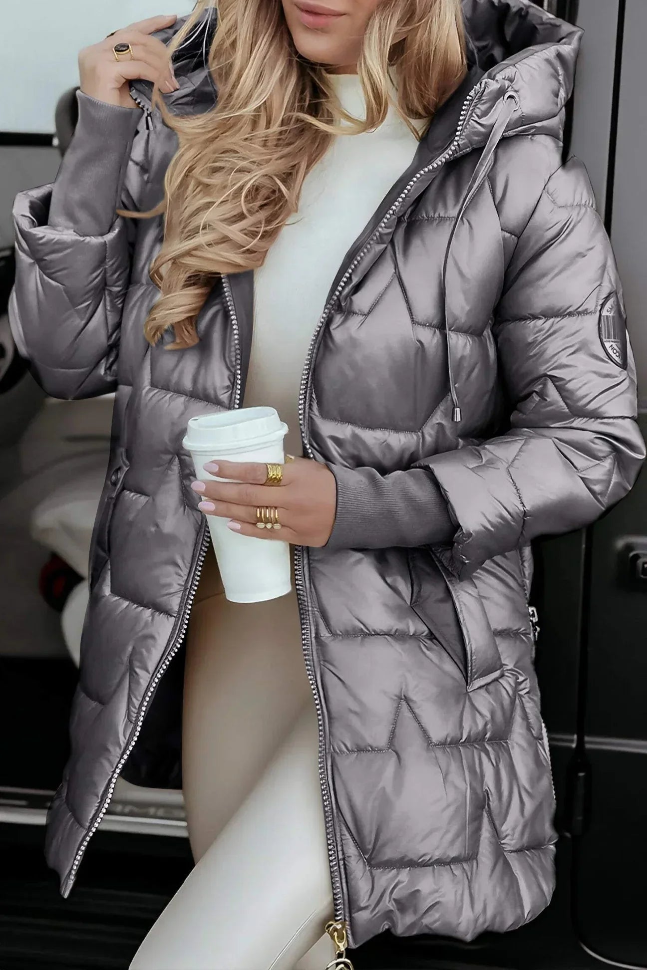 Zaniyah | Eleganter Wintermantel mit Kapuze und Füllung