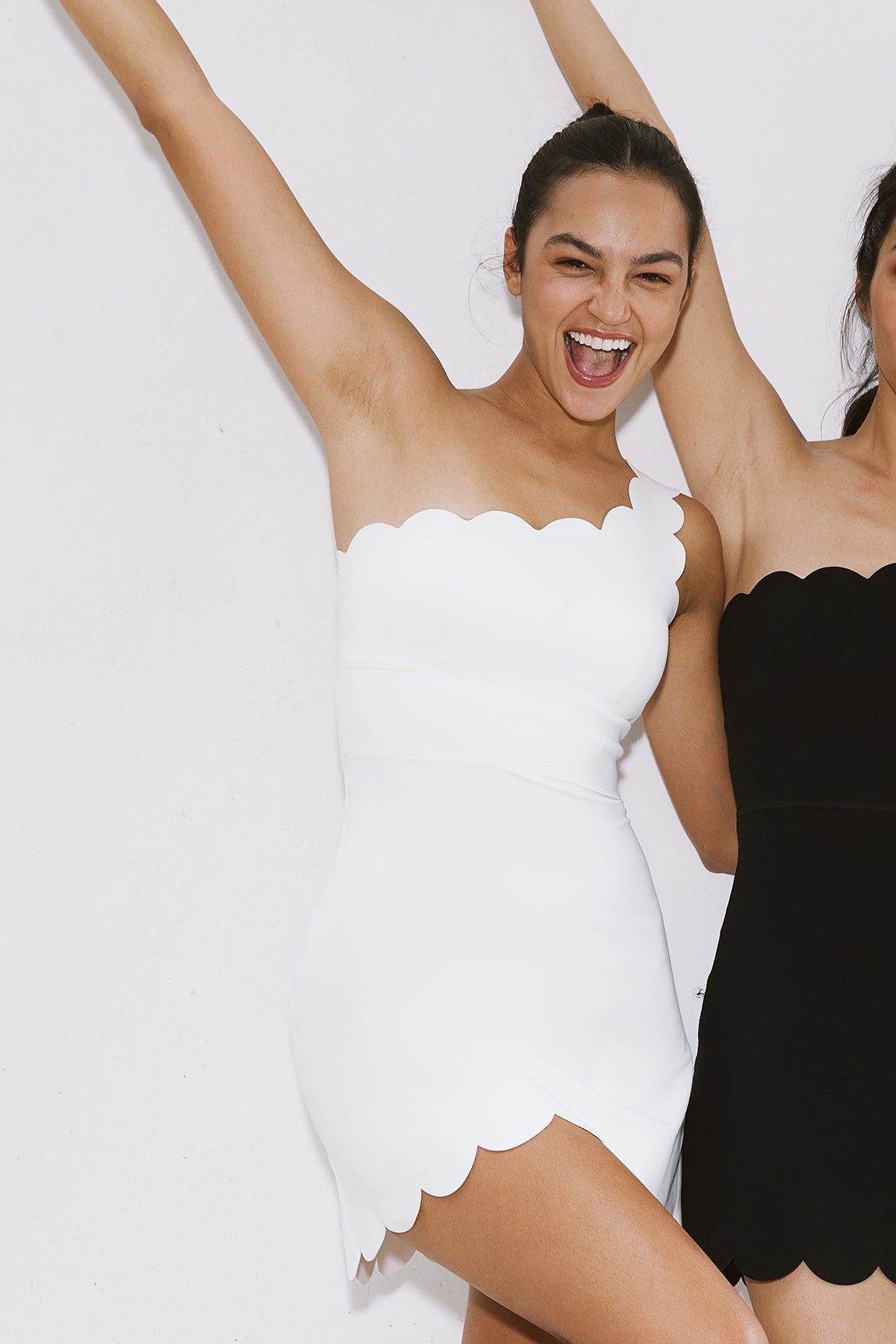 Mia | Dynamisches One-Shoulder-Kleid