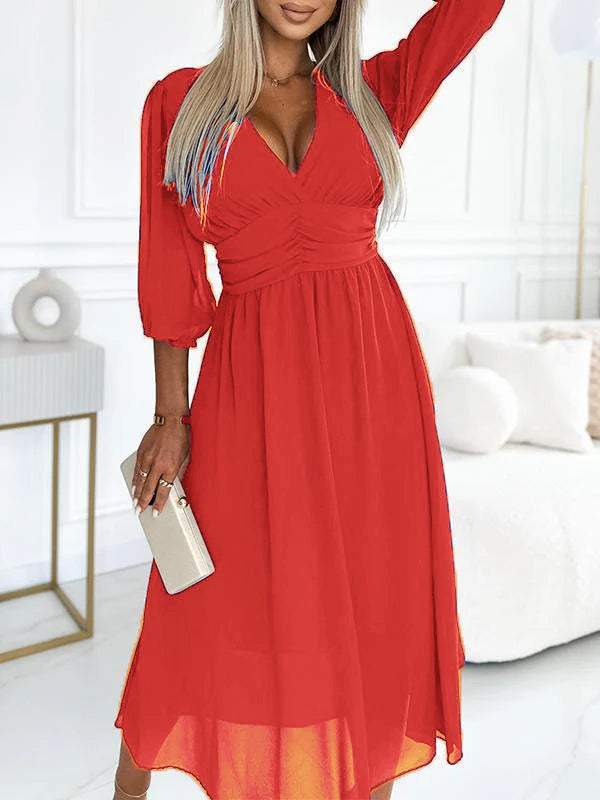 Mirella | Kleid mit V-Ausschnitt und halblangen Ärmeln