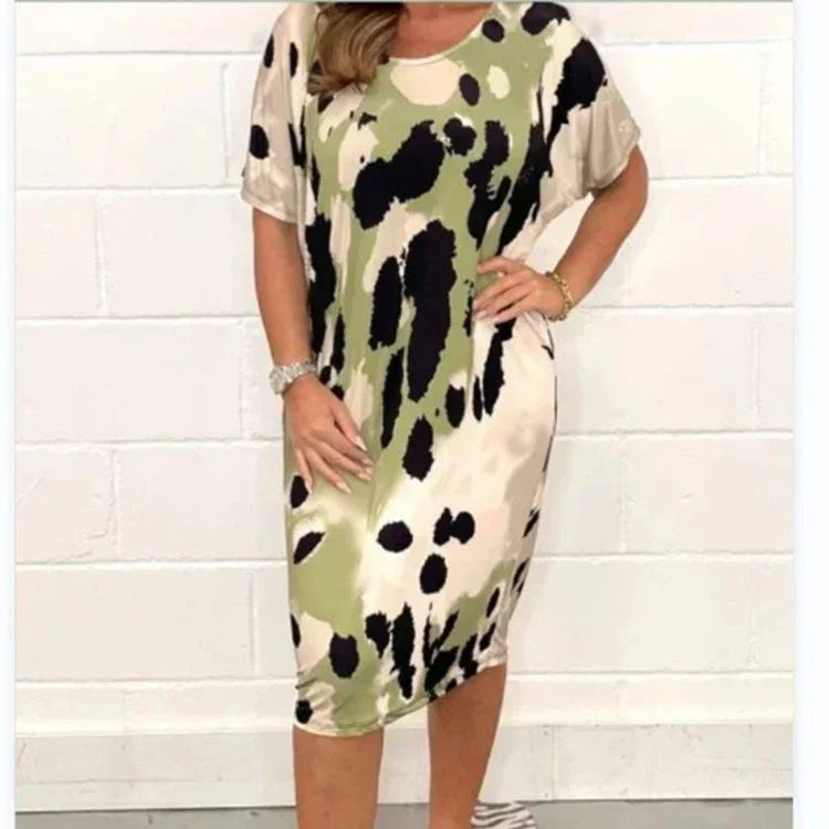 Mona | Lässiges, lockeres Kleid mit Leopardenmuster und Rundhalsausschnitt