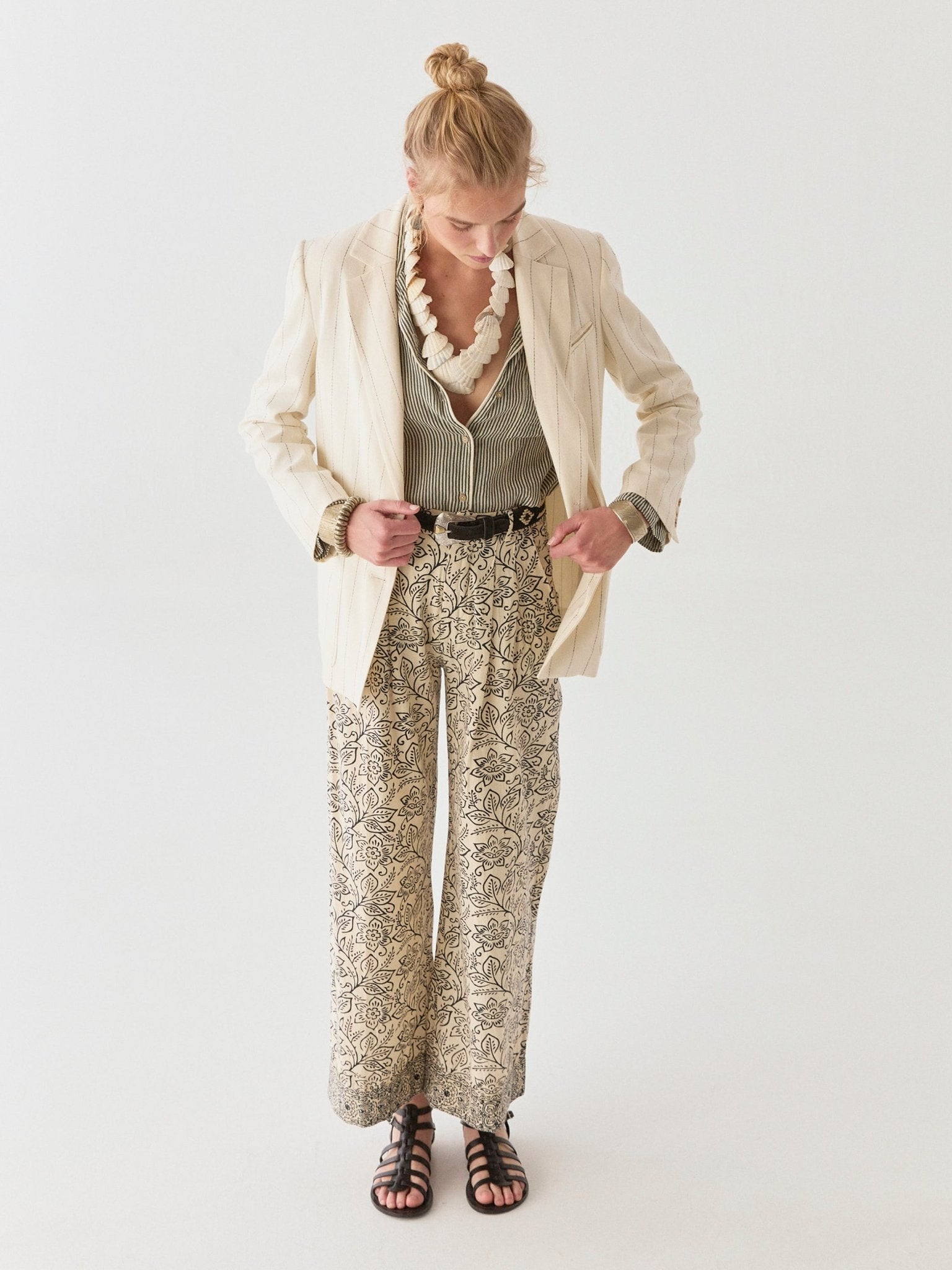 Janet | Lolo Pant - Weiße Lügen