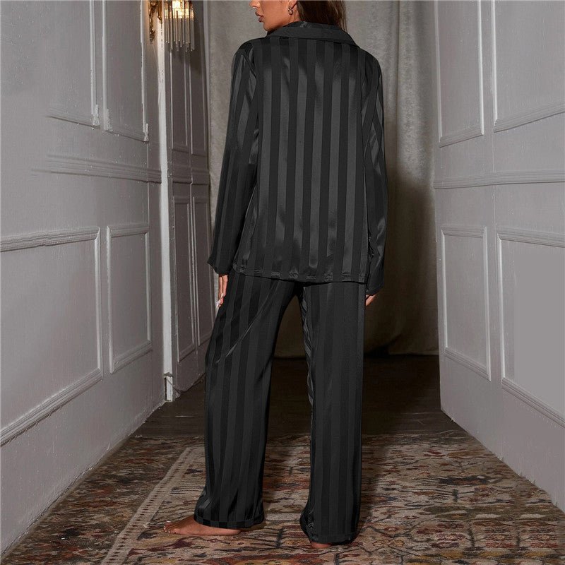 Lia | Gestreifter Schlafanzug-Set