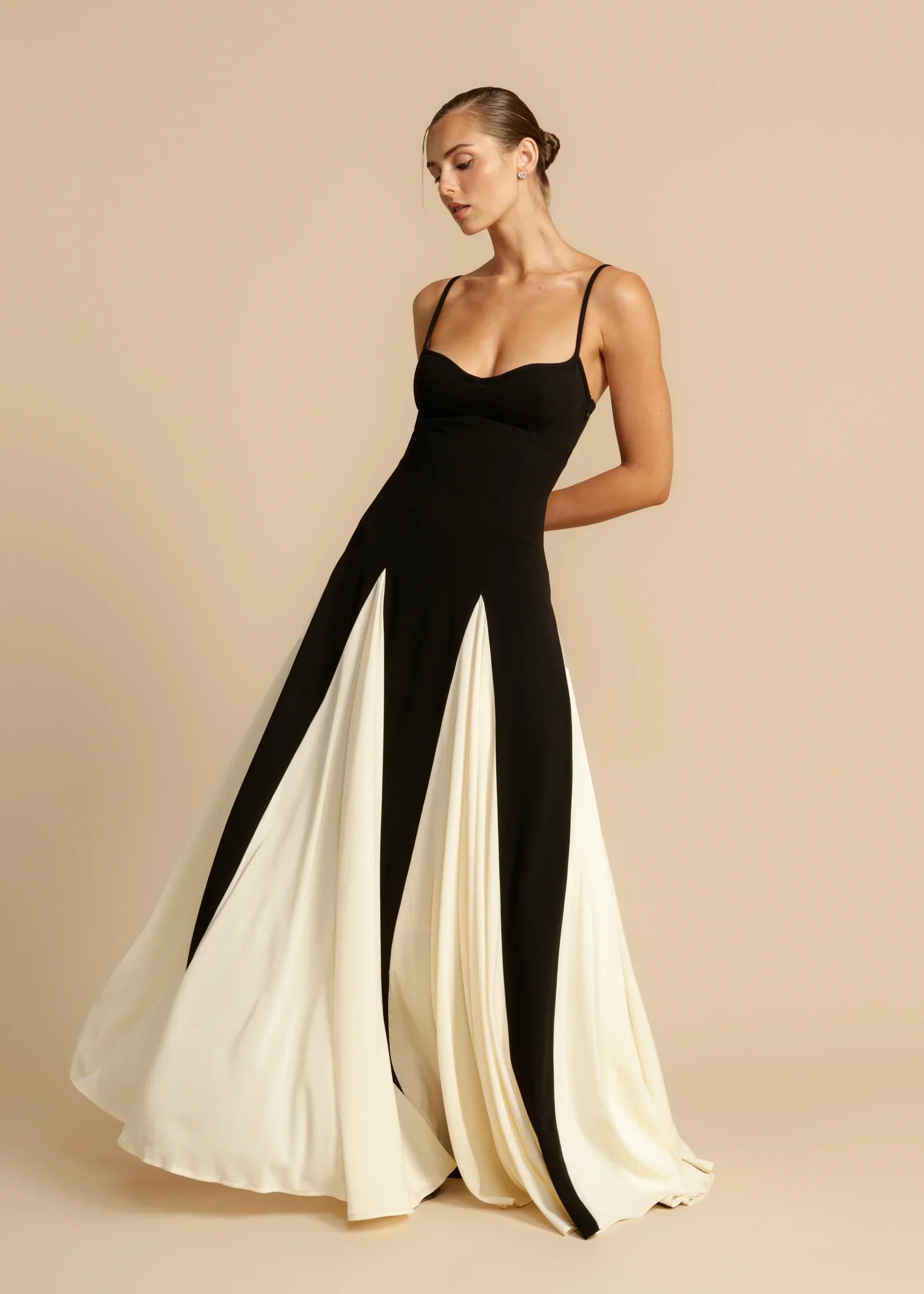 Aerelle Roxanne Dress - Elegance and Comfort for every occasion