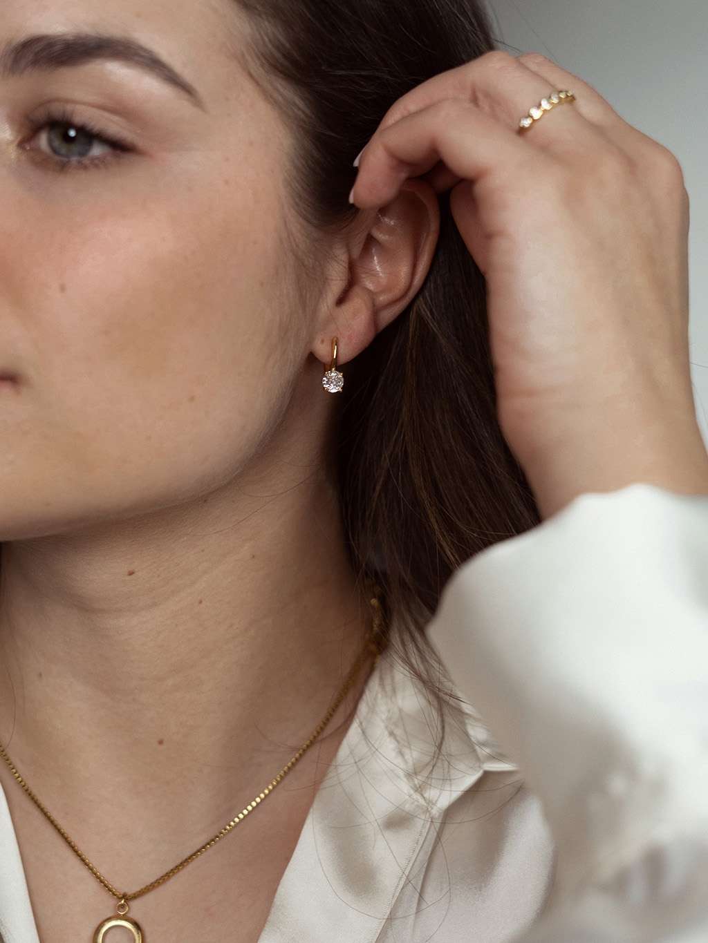 Mikaela | Elegante Gold Ohrringe - Perfektes Winteroutfit für Frauen