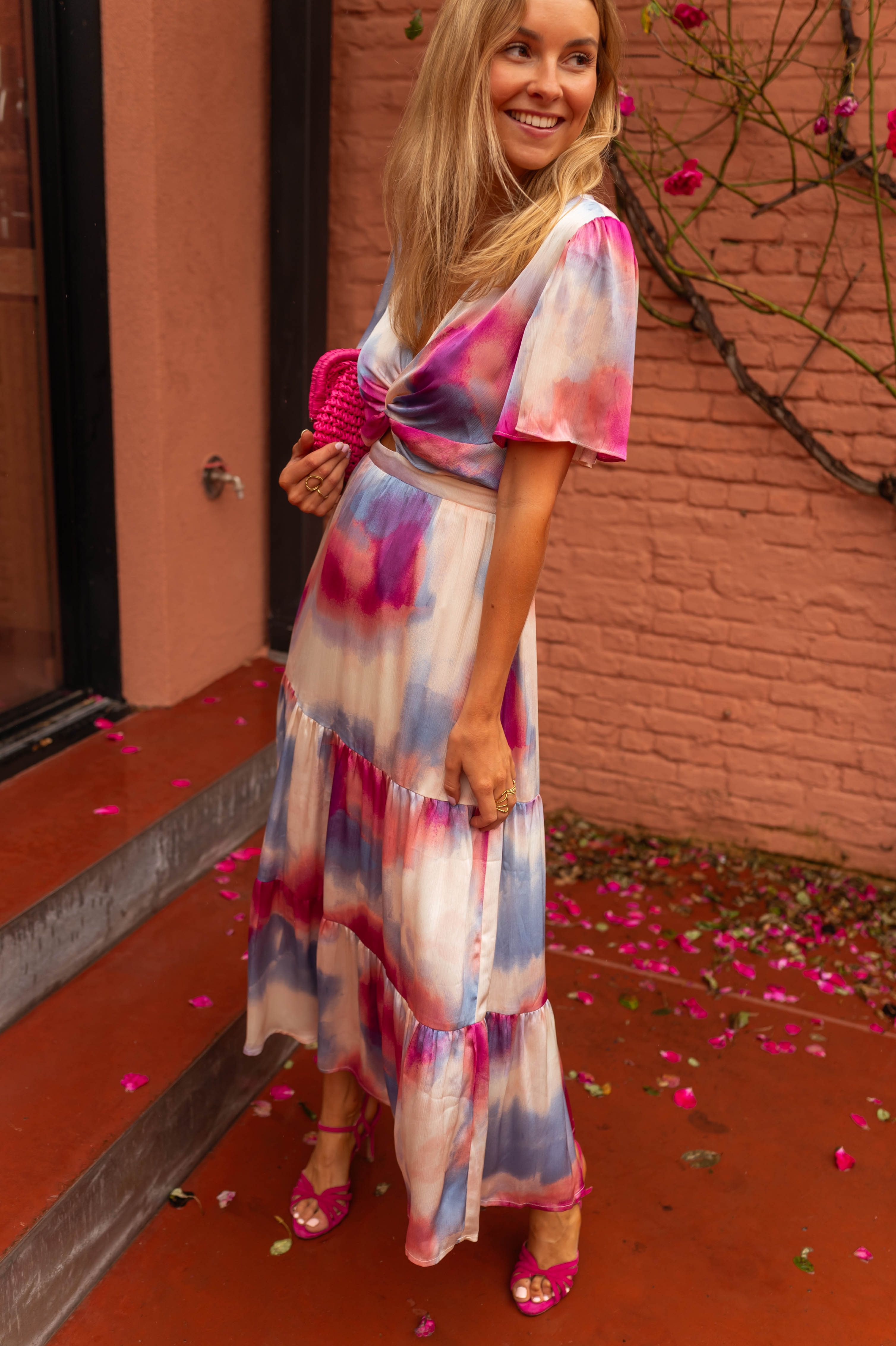 Braylen | Robe Franka - mit blauen und rosafarbenen Mustern