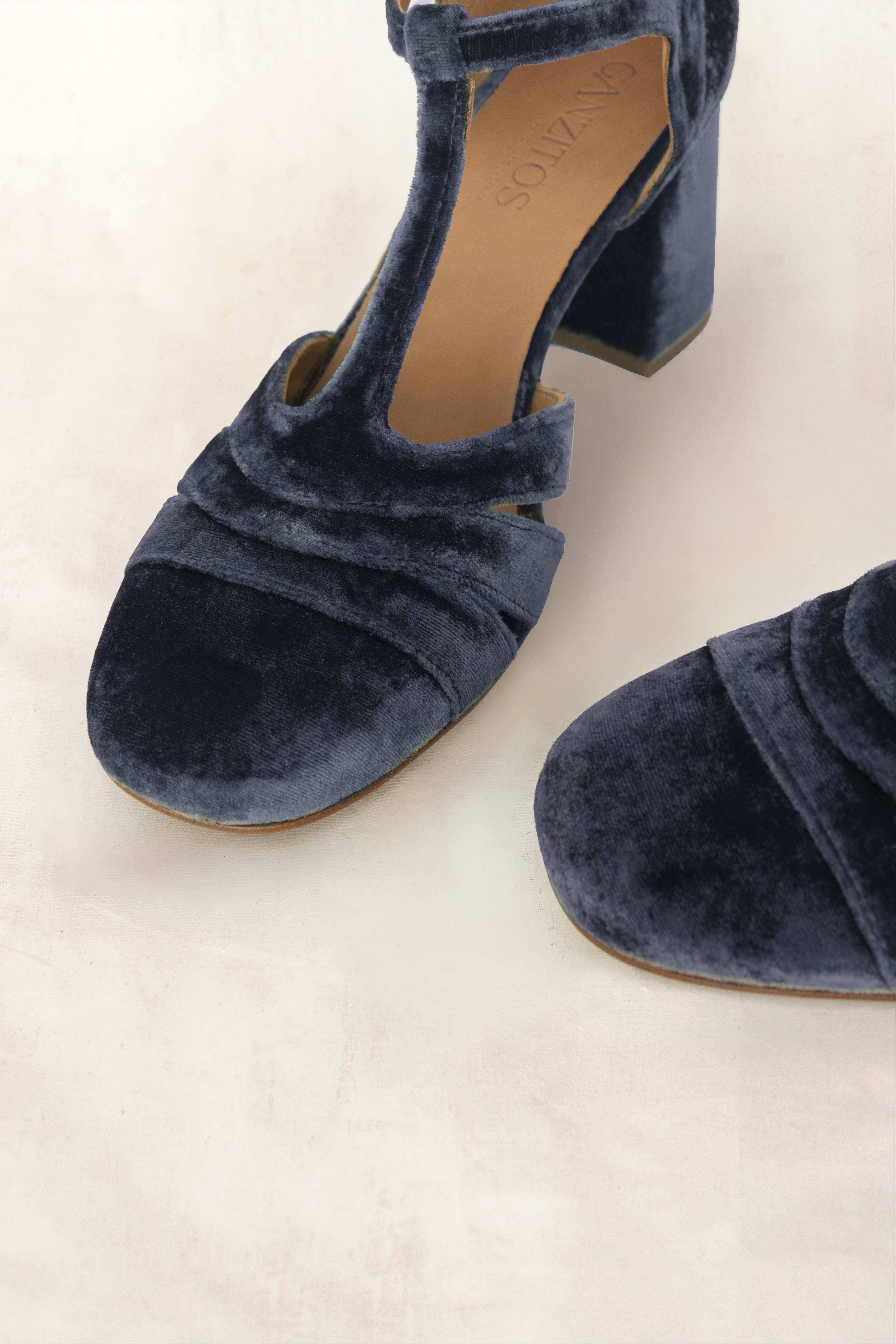 Tatiana | Aitana Samt Indigo