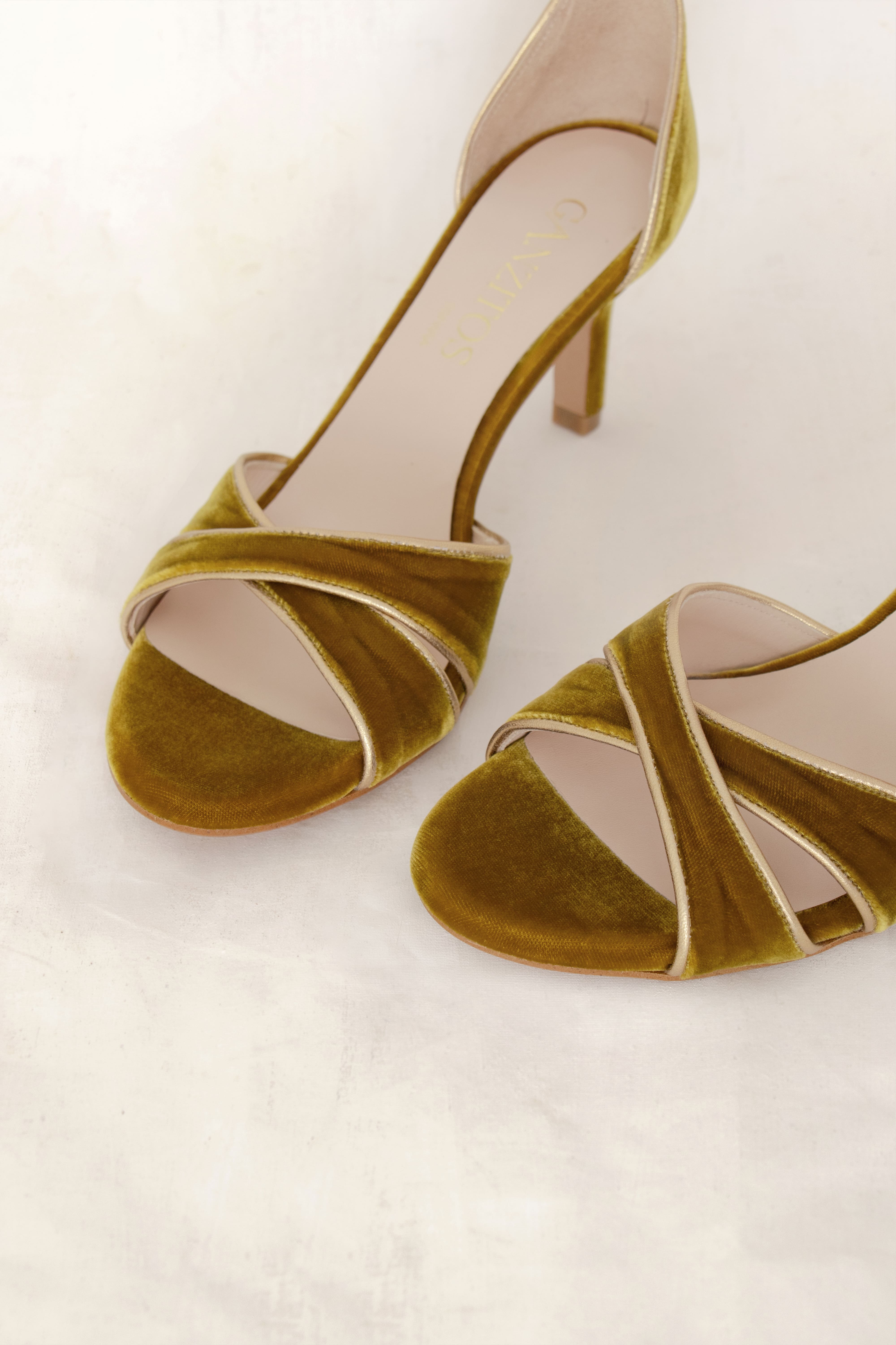 Trenton | Geraldine Samt Senf