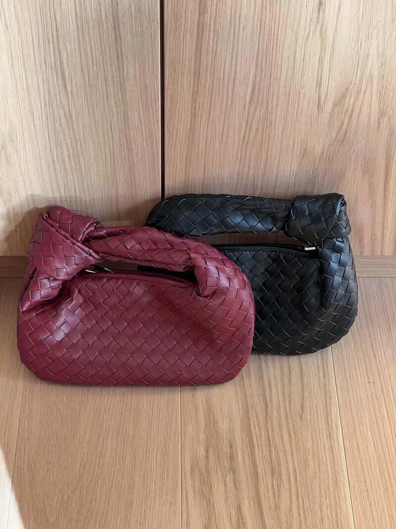 Gewebte Mini-Tasche: Eleganz für jeden Tag