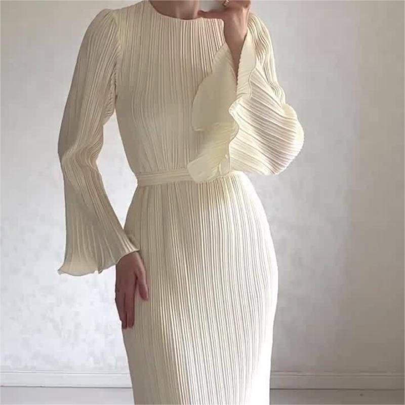 Christina | Neues elegantes Kleid mit ausgestellten Ärmeln