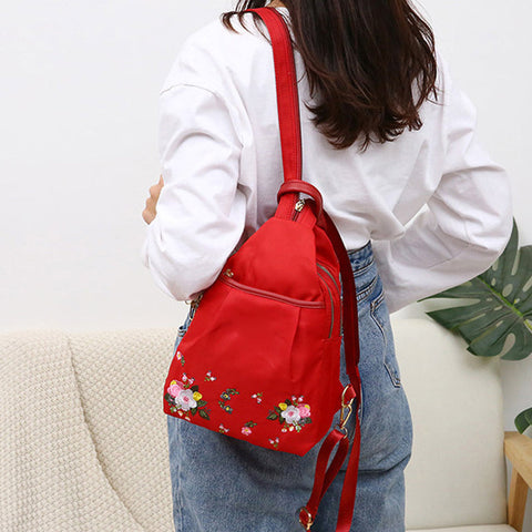 Indira | Multifunktioneller, tragbarer Damenrucksack mit Aufdruck